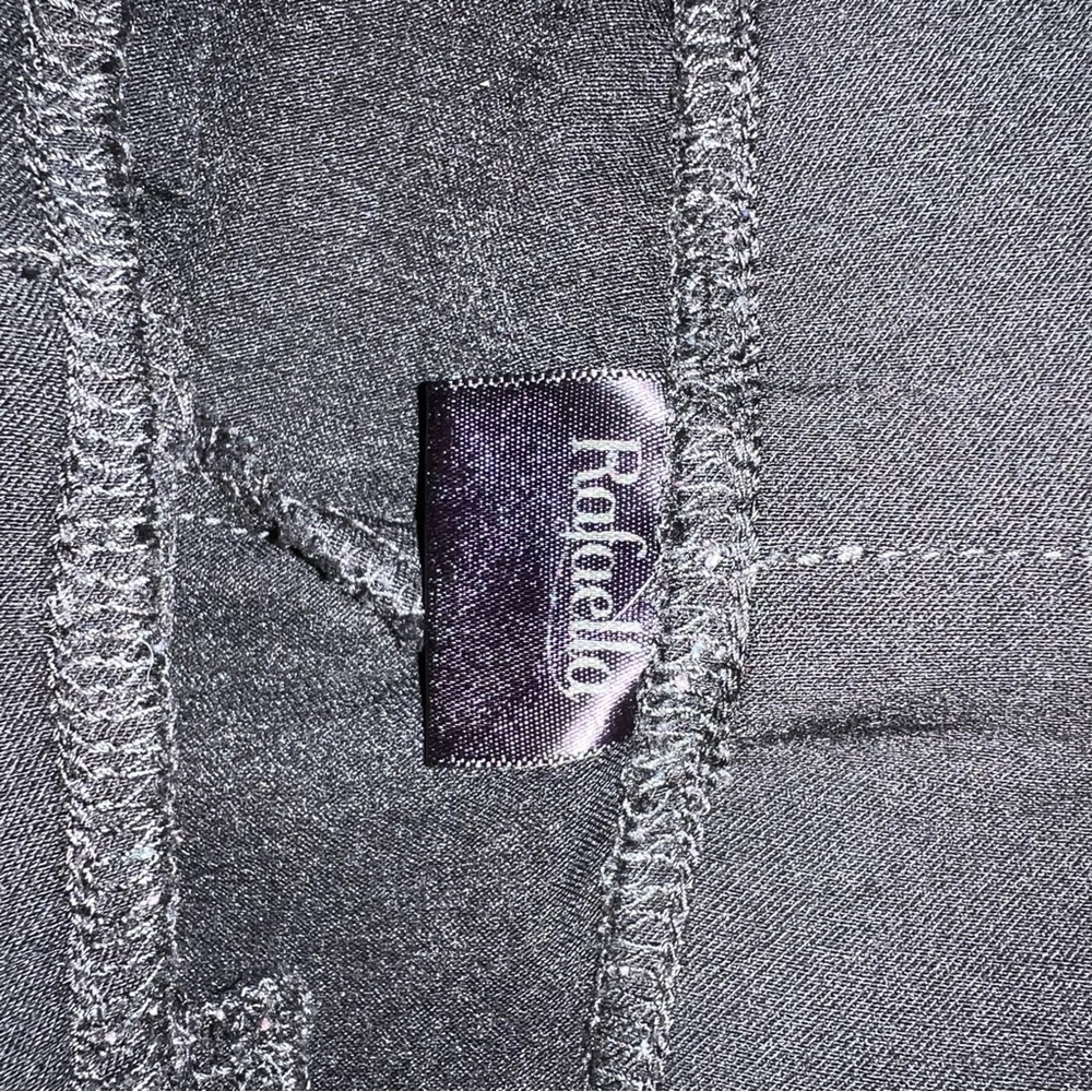 Size 12  Rafaella capris - Picture 3 of 4